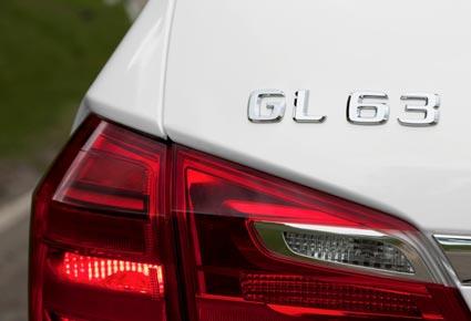مرسيدس GL 63 AMG تجمع ما بين الراحة والأناقة وقوة الأداء